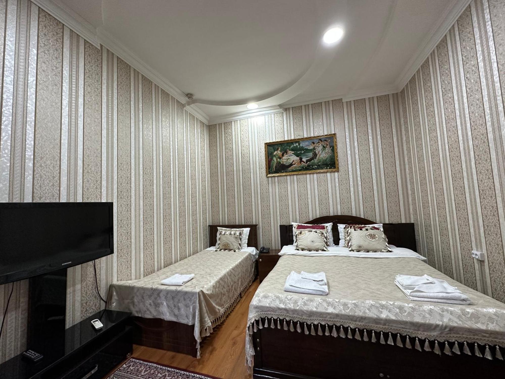 Sarbon Hotel Tashkent Exterior photo